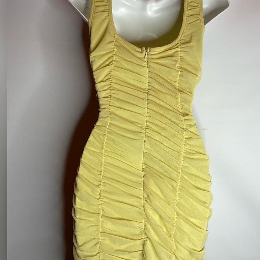Solid Ruched Bodycon Mini Dress🍈 - Picture 6 of 6